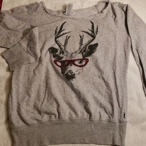 Crewneck sweatshirt.